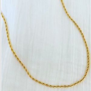 NWOT twisted rope gold plated necklace